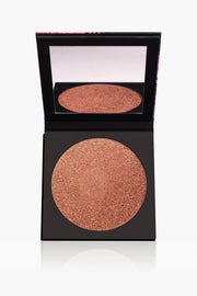 UOMA Beauty black magic Highlighter